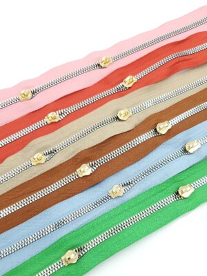 Factory Custom OEM/ODM Plastic Zipper High Quality Zipper Plastic Roll Custom Zipper Resin for Handbags