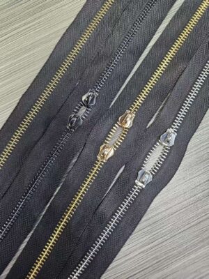 Factory Custom No. 5 Metal Zipper, Gold Tooth Brass Y Tooth Diy Thickened Cloth Edge Long Zipper