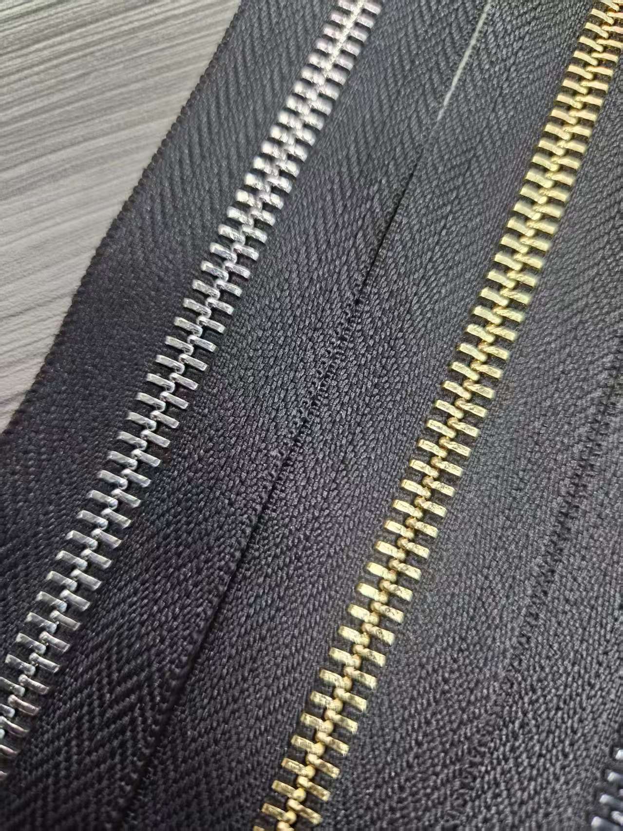 factory custom no. 5 metal zipper, gold tooth brass y tooth diy thickened cloth edge long zipper (复制) factory custom no. 5 metal zipper, gold tooth brass y tooth diy thickened cloth edge long zipper (复制)