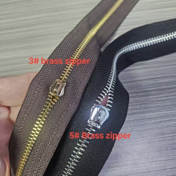 Factory Custom Open-End Metal Teeth Zipper #3 #5 #7 #8 #10 Gold Silver Rose Gold Brass Copper with Logo for Bags custom long chain zipper roll for garment jacket endless continuous metal aluminum copper brass teeth zipper for luggage bags (复制)
