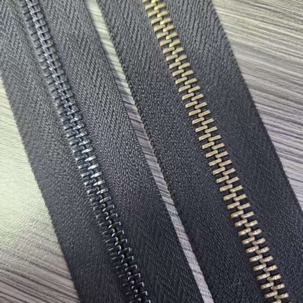 Best Selling Products in China Garment Zip Bags  Gold Metal Customized Brass Metal Zipper manufacturer wholesale brass zipper denim zipper