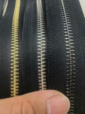 Factory Custom Weight Color Long Chain 3#5#8# Metal Zipper Rolls Bags