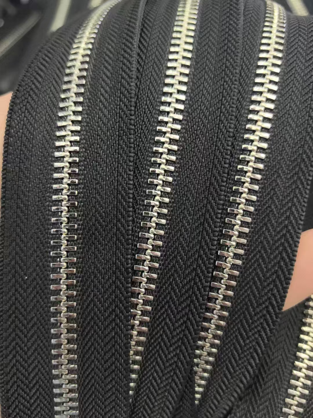 best selling products in china garment zip bags gold metal customized brass metal zipper (复制) best selling products in china garment zip bags gold metal customized brass metal zipper (复制)