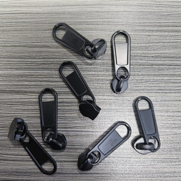 Luxury Zipper Pullers Handbag Designer Zipper Pulls High Quality Puller Zipper Slider Gold Custom Logo Metal Zip Puller for Bag luxury zipper pullers handbag designer zipper pulls high quality puller zipper slider gold custom logo metal zip puller for bag