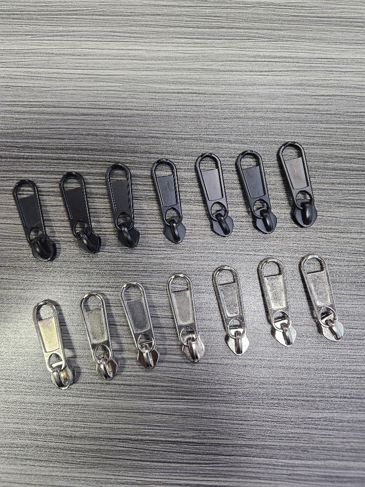 luxury zipper pullers handbag designer zipper pulls high quality puller zipper slider gold custom logo metal zip puller for bag luxury zipper pullers handbag designer zipper pulls high quality puller zipper slider gold custom logo metal zip puller for bag