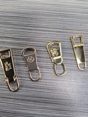 Custom Metal Label Zipper Pulls Pullers for Metal Label Zipper