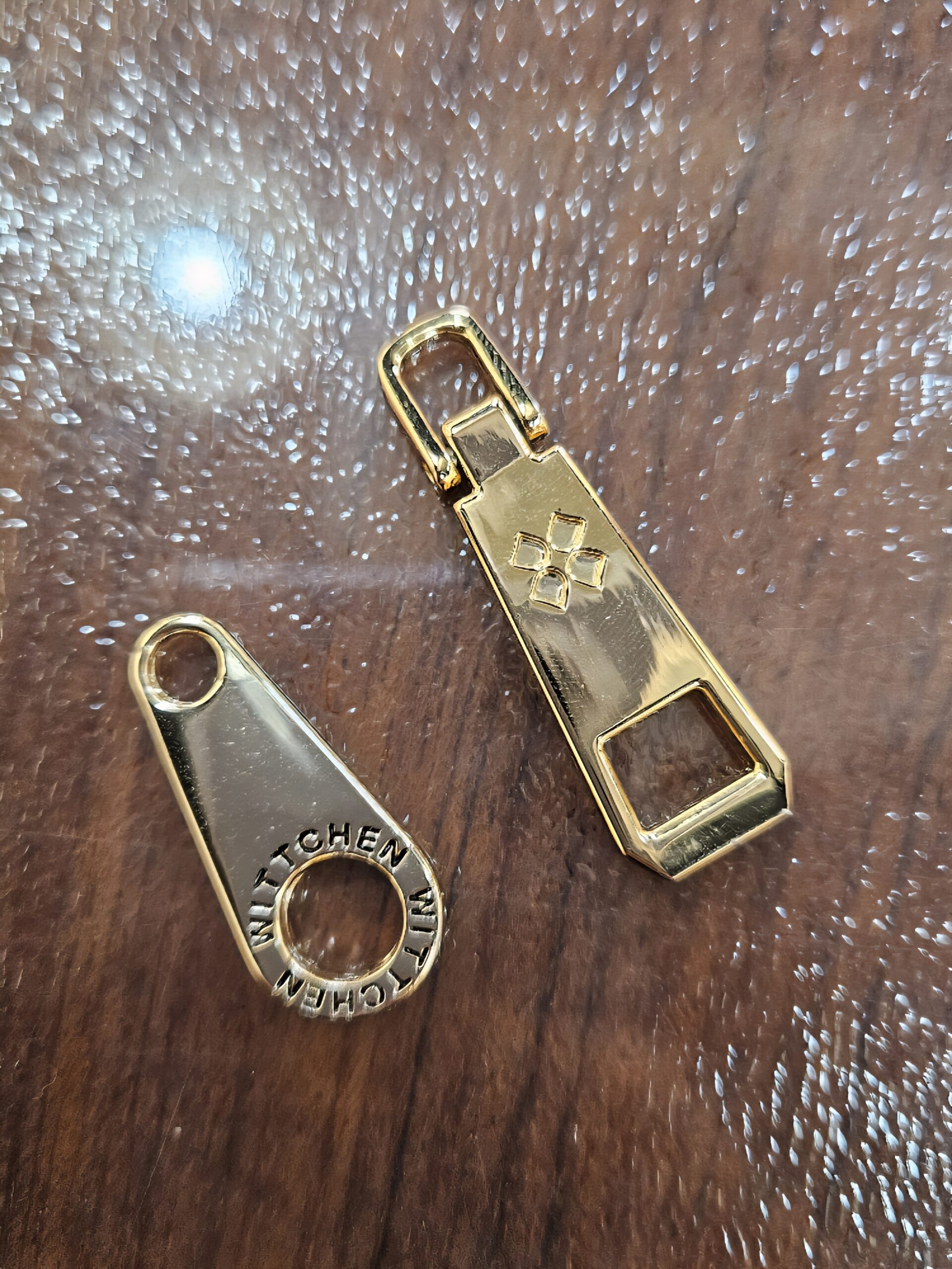 custom bag zipper slider designer metal zipper pull tab head silver custom brand logo metal zipper head custom bag zipper slider designer metal zipper pull tab head silver custom brand logo metal zipper head