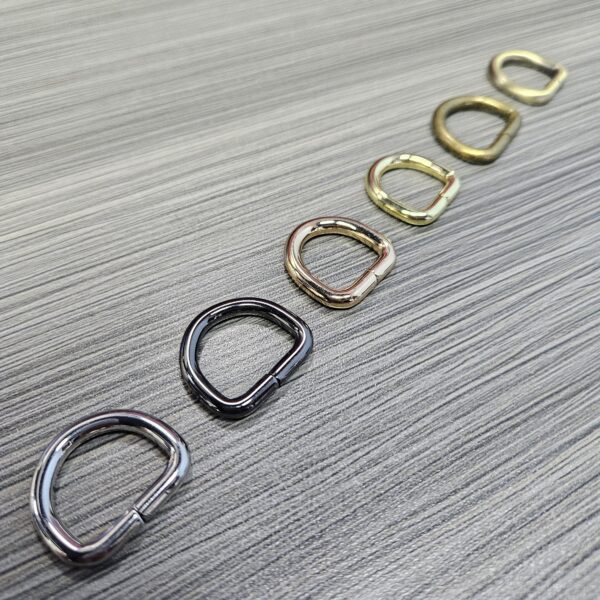 metal d rings buckle welded iron color hardware for handbags bag accessories with metal logo tag