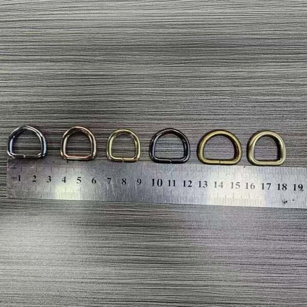 metal d rings buckle welded iron color hardware for handbags bag accessories with metal logo tag (复制)