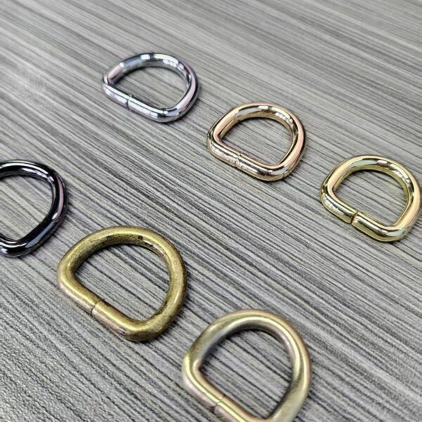 metal d rings buckle welded iron color hardware for handbags bag accessories with metal logo tag (复制)