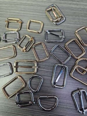 Factory Wholesale Iron Metal Adjustable Buckle Ring Durable square Ring Metal D Ring for Hardware Accessories