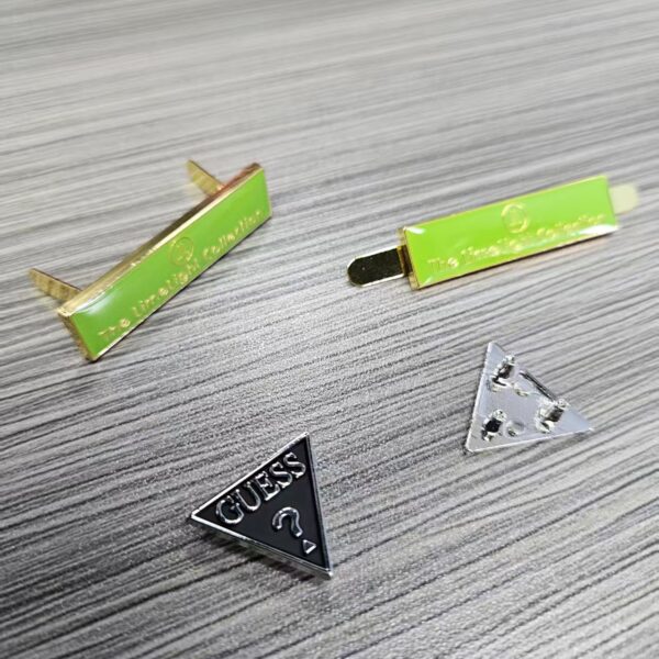 High Quality Clothing Customized Brand logo Engraved Plate Tag Custom Metal Labels for Garment high quality clothing customized brand logo engraved plate tag custom metal labels for garment
