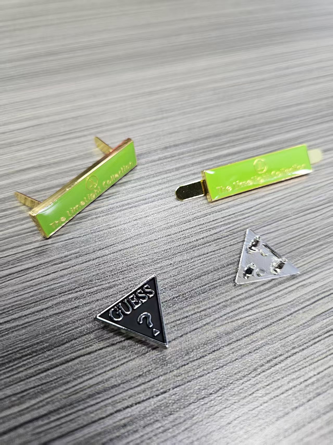 high quality clothing customized brand logo engraved plate tag custom metal labels for garment high quality clothing customized brand logo engraved plate tag custom metal labels for garment