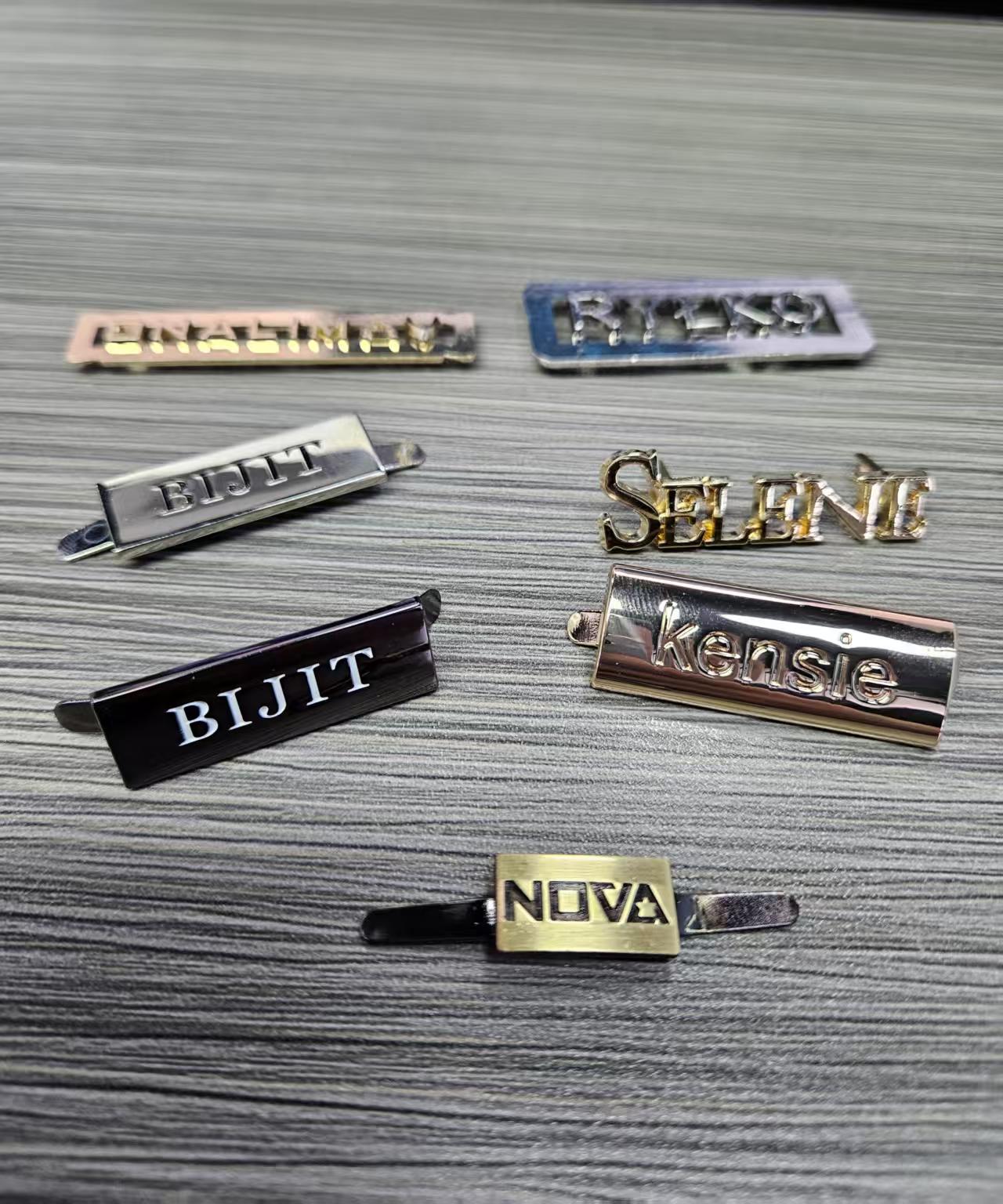 custom trademark, factory logo, zinc alloy electroplated hardware accessories (复制) custom trademark, factory logo, zinc alloy electroplated hardware accessories (复制)