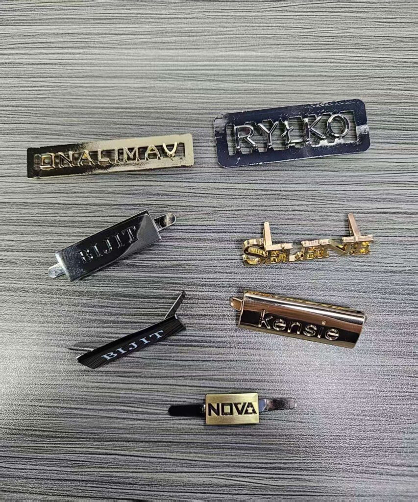 High Quality Custom Brand Name Letter Engraved Plate Tag Garment Metal Logo Labels custom trademark, factory logo, zinc alloy electroplated hardware accessories (复制)