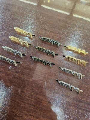 Embossed Logo Custom Metal Fastener for Garments Brand Gold Custom Tags Metal Clothing