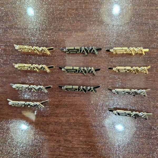 engraved brand logo metal plate for clothing customized english letter hanging chain metal label private brand logo (复制)