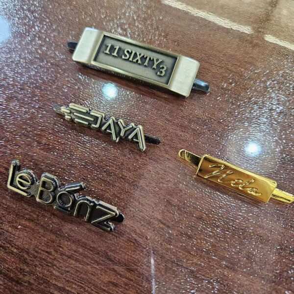 Custom Designer Metal Letter Logos Metal Separated Letters Label Professional Custom Gold Metal Brand Logo Labels custom designer metal letter logos metal separated letters label professional custom gold metal brand logo labels