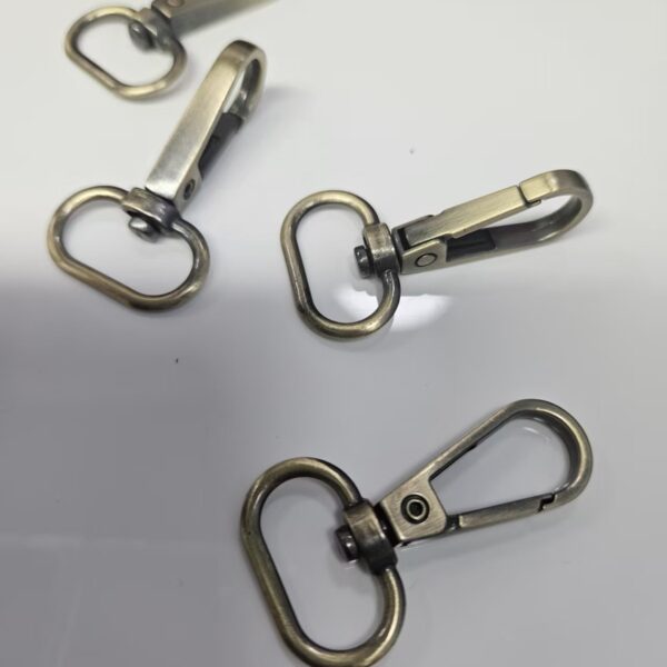 Bag Parts Hardware in Stock Dog Leash Snap Hook Wholesale  Swivel Snap Hooks Custom Metal  Dog Hook for Handbags bag parts hardware in stock dog leash snap hook wholesale swivel snap hooks custom metal dog hook for handbags