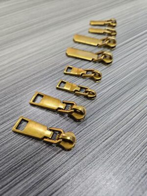 Luxury Zipper Pullers Handbag Designer Zipper Pulls High Quality Puller Zipper Slider Gold Custom Logo Metal Zip Puller for Bag