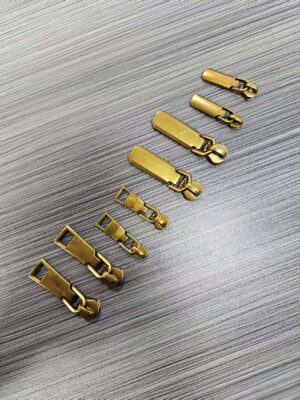 Luxury Zipper Pullers Handbag Designer Zipper Pulls High Quality Puller Zipper Slider Gold Custom Logo Metal Zip Puller for Bag