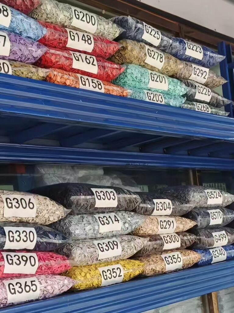 wholesale custom zipper puller multi color shape nylon plastic zipper slider head for garment kids' clothing bag accessories (复制)