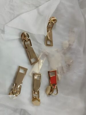 manufacturer wholesale price custom logo 3# 5 # 7# zipper puller head multiple styles metal zipper slider for clothing bag