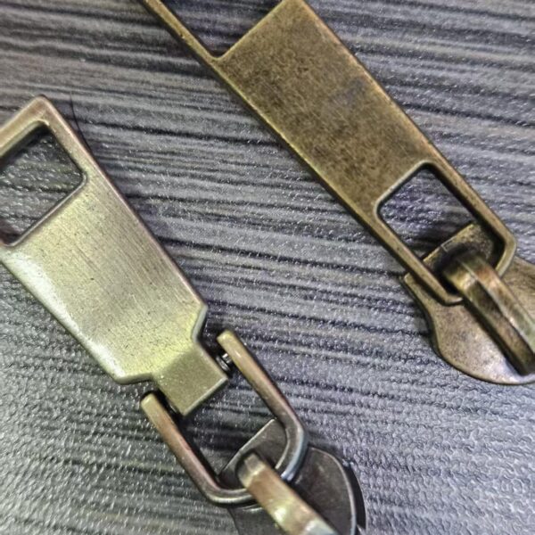 Zipper Puller Down Jacket Pocket for Bag Repair DIY Sewing Accessories Resin/Nylon/Alloy Zipper Sliders manufacturer wholesale price custom logo 3# 5 # 7# zipper puller head multiple styles metal zipper slider for clothing bag (复制)