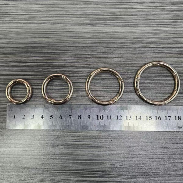 mini zinc alloy snap hook | lightweight clip for diy crafts & wallet | brushed finish (复制)