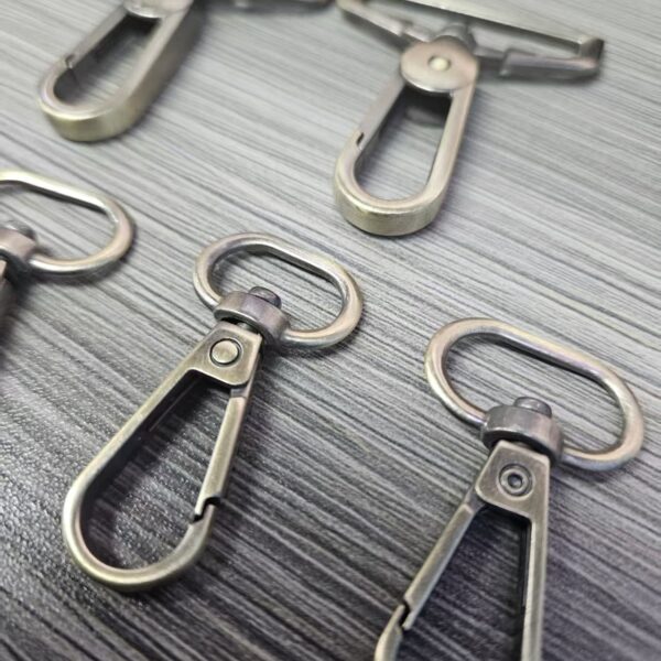 metal snap hook for strapping | zinc plated for crowd barrier & tools | quick release (复制)