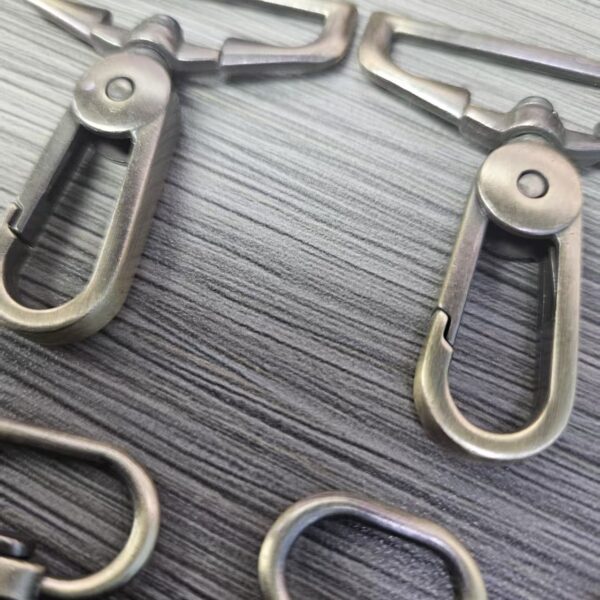 metal snap hook for strapping | zinc plated for crowd barrier & tools | quick release (复制)