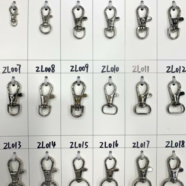 Zinc Alloy Snap Hook | 22mm Matte Black for Garment Waist Chains & Belt Loops | Quick-Release Gate zinc alloy snap hook with lock | gold plated for violin case straps & music accessory | mini size 15mm (复制)