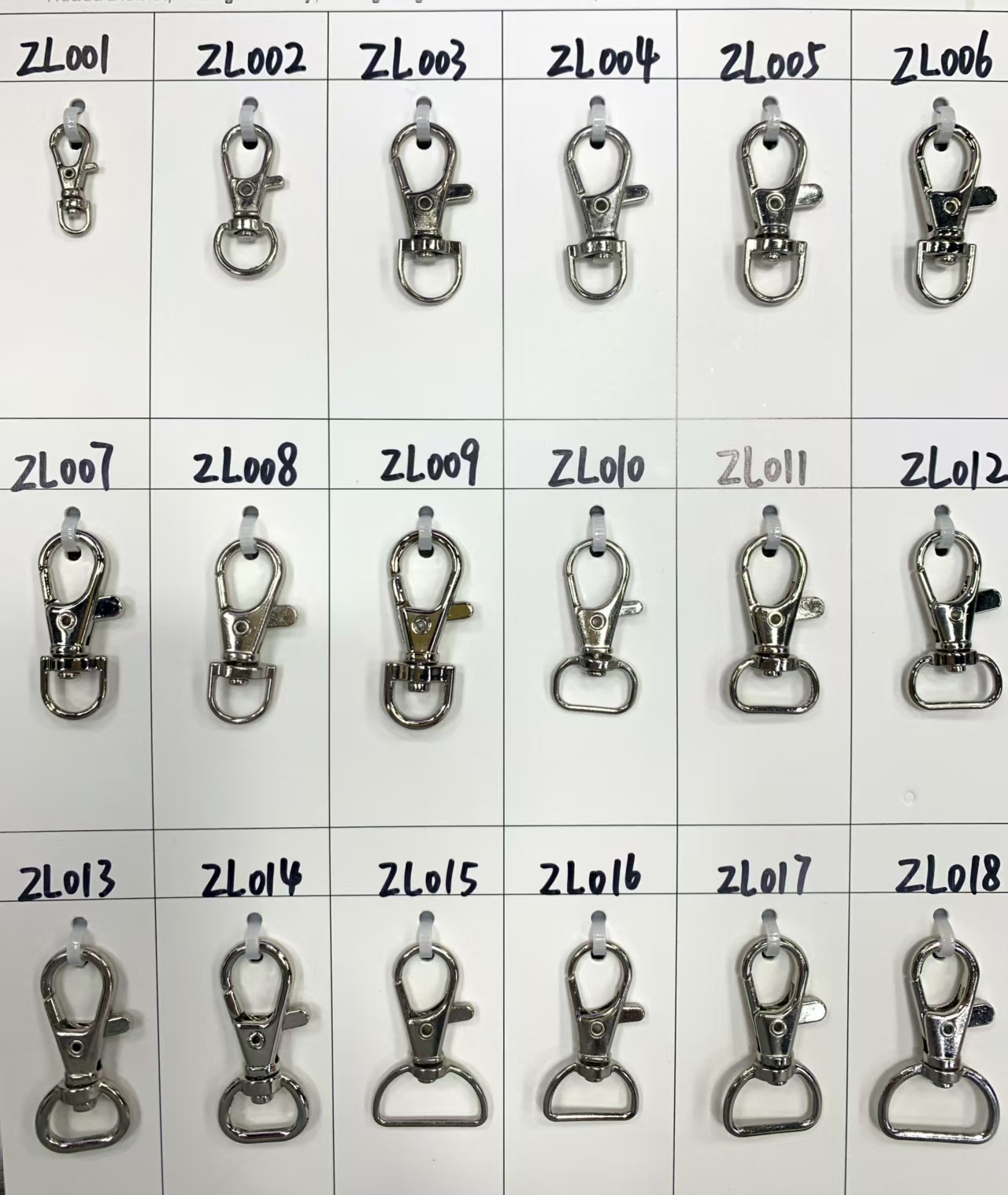 zinc alloy snap hook with lock | gold plated for violin case straps & music accessory | mini size 15mm (复制) zinc alloy snap hook with lock | gold plated for violin case straps & music accessory | mini size 15mm (复制)