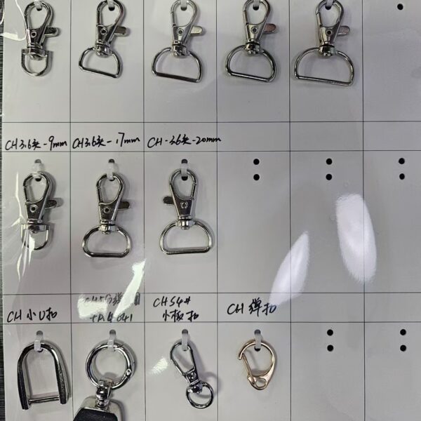 Zinc Alloy Snap Hook | 22mm Matte Black for Garment Waist Chains & Belt Loops | Quick-Release Gate zinc alloy snap hook with lock | gold plated for violin case straps & music accessory | mini size 15mm (复制)