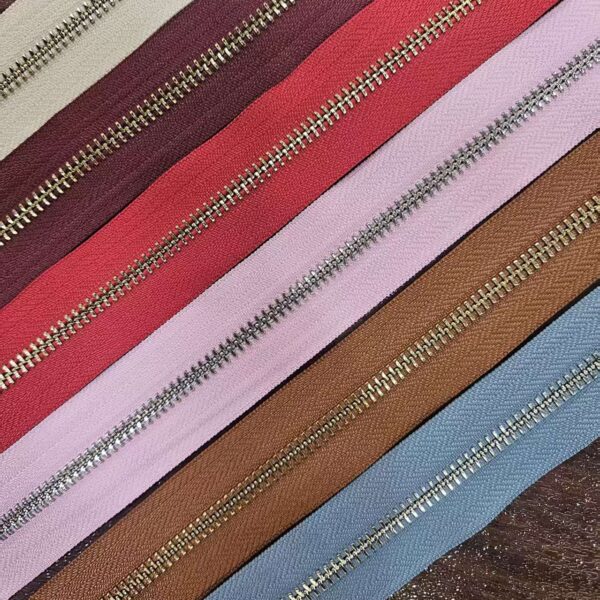 Brass Zipper #5 Antique Brass Y Teeth for Leather Jackets | Auto-Lock Slider & Custom Logo #5 gold plated brass zipper | smooth glide for handbags & luggage | heavy duty brass teeth (复制)