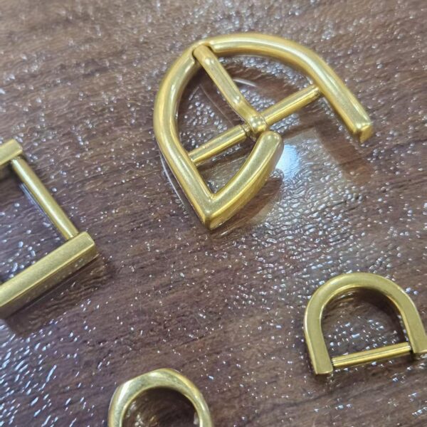 bulk metal fittings for handbag factories assorted clasps/buckles/d rings